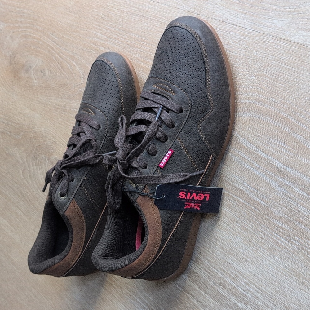 NWT Levi's Rio 3 Tumbled Wax Lace-Up Casual Sneakers Men Shoes Brown Tan